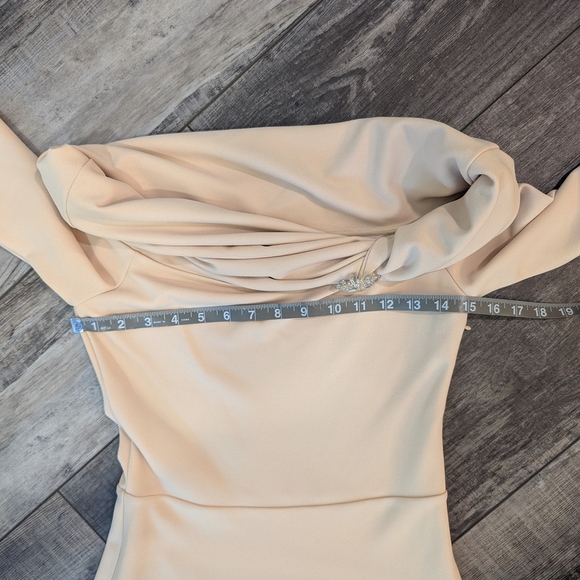 Nocturne Tan Long Sleeve Cowl Neck Gown Sz. S - Picture 7 of 9